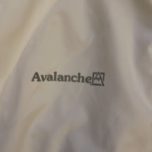 Avalanche Insulated Running Shell - Picture 3 of 7